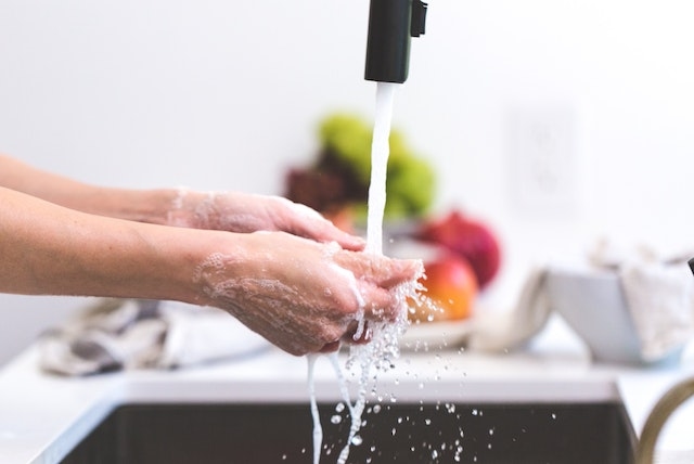 Lavage des mains en cuisine